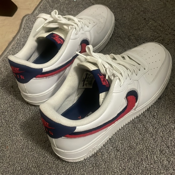 Used - Picture 3 of 4